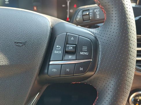 Used 2025 Ford Escape ST-Line Select AWD/4WD image 21