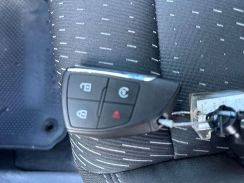 Used 2025 Chevrolet Equinox LT image 22