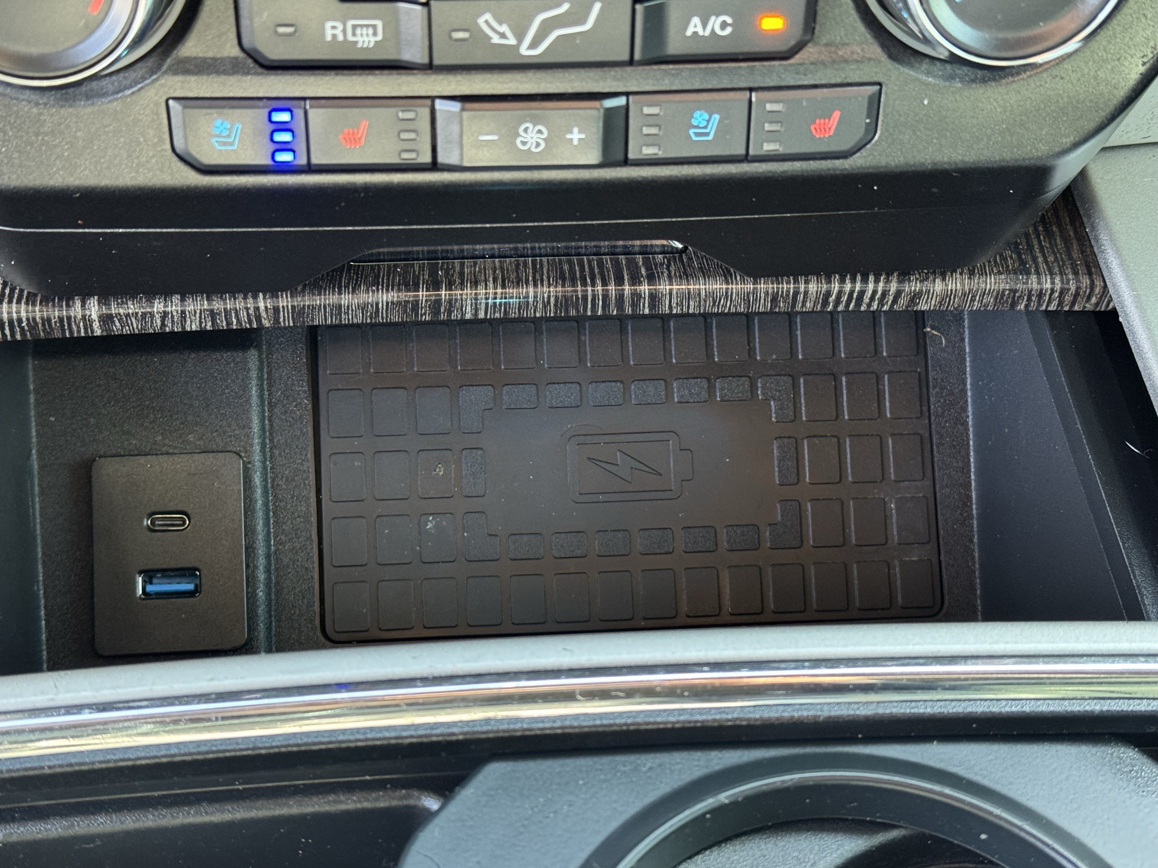 Used 2020 Ford F250 Lariat AWD/4WD image 23