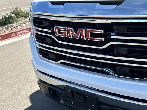 Used 2025 GMC Sierra 1500 SLT image 30