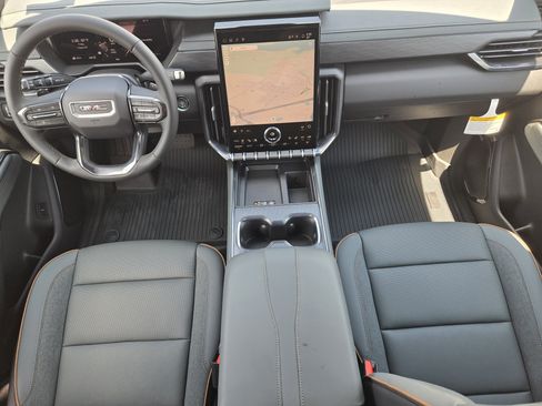 New 2026 GMC Acadia AT4 w/ Luxury Package image 19