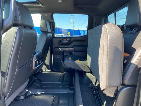 Used 2022 GMC Sierra 1500 AT4 w/ AT4 Premium Package AWD/4WD image 21