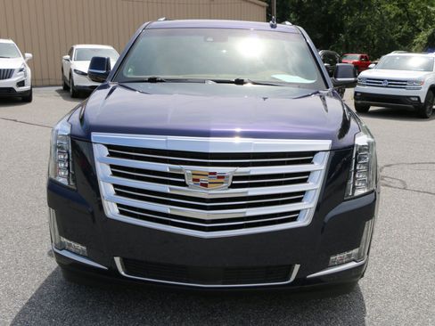 Used 2017 Cadillac Escalade ESV Platinum RWD image 11
