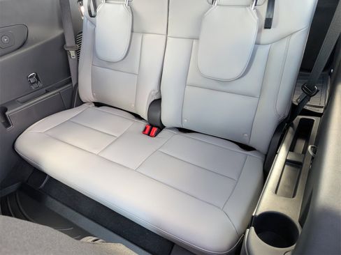 New 2026 Ford Explorer Active w/ Active Comfort Package image 30