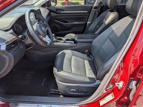 Used 2021 Nissan Altima 2.5 SL FWD image 14