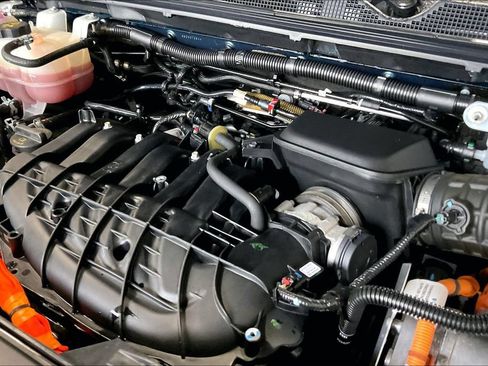 Used 2023 Chrysler Pacifica Touring-L FWD image 30