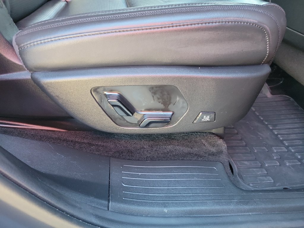 Used 2025 Hyundai Santa Fe Calligraphy AWD/4WD image 16