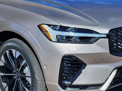 New 2026 Volvo XC60 T8 Ultra w/ Climate Package image 27