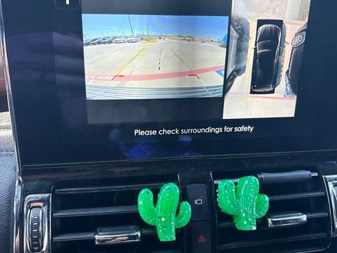Used 2019 Lincoln Navigator L Select AWD/4WD image 8
