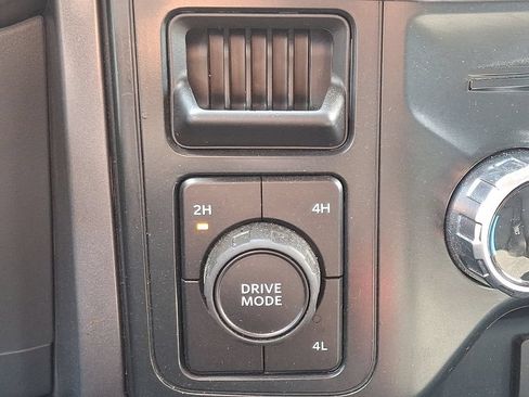 Used 2025 Ford F150 XLT w/ Equipment Group 301A Standard AWD/4WD image 16
