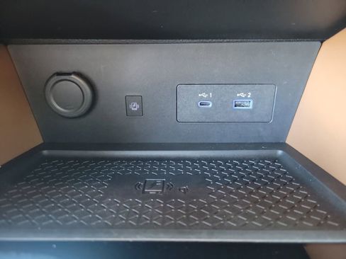 Used 2025 Nissan Pathfinder Platinum w/ Cargo Package image 23