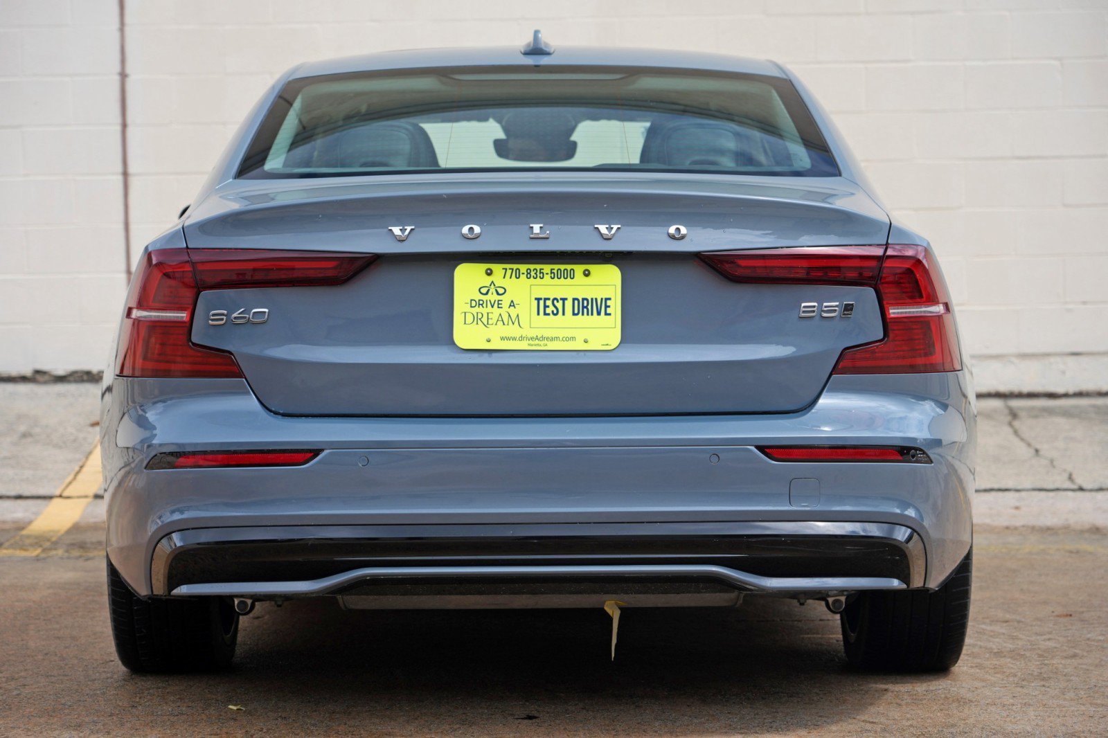 Used 2024 Volvo S60 B5 Plus AWD/4WD image 11