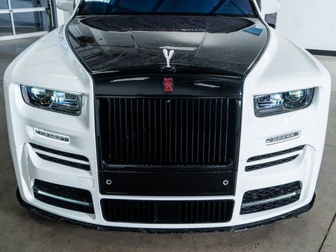 Used 2023 Rolls-Royce Phantom Sedan image 18