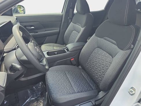New 2026 Nissan Kicks SV w/ Cold Weather Package AWD/4WD image 14