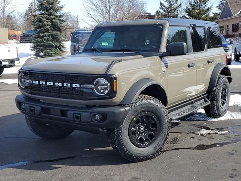 New 2026 Ford Bronco Big Bend w/ Black Diamond Package AWD/4WD image 1