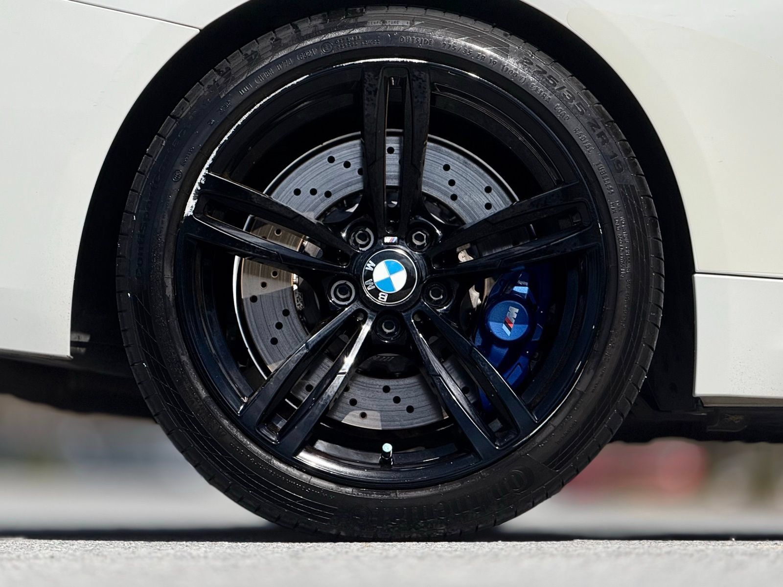 Used 2019 BMW M4 Convertible RWD image 19