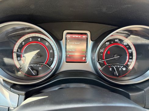Used 2018 Dodge Journey Crossroad w/ Popular Equipment Group FWD image 11