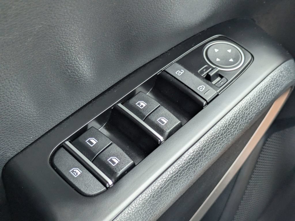 Used 2024 Kia Soul LX w/ LX Technology Package FWD image 22