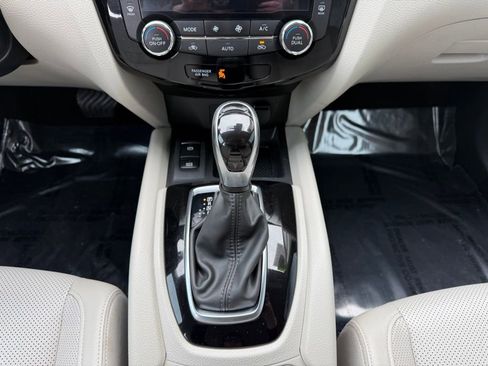 Certified 2022 Nissan Rogue Sport SL image 22