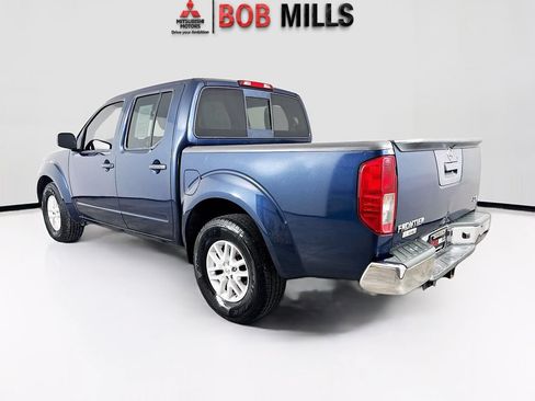 Used 2019 Nissan Frontier SV RWD image 5
