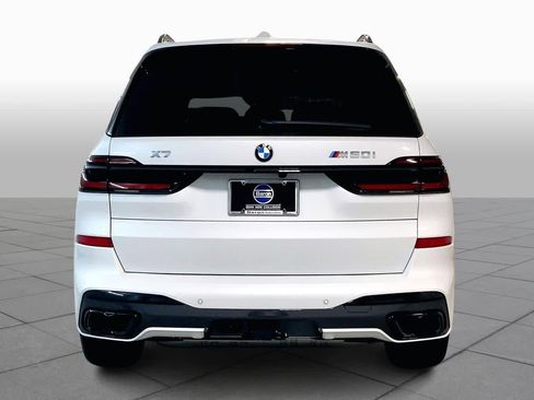 New 2026 BMW X7 M60i image 4