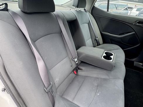 Used 2015 Kia Optima LX FWD image 11
