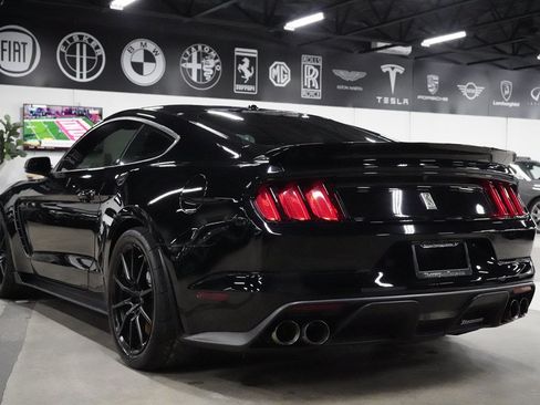 Used 2017 Ford Mustang Shelby GT350 w/ Electronics Package RWD image 3
