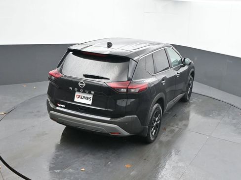 Used 2023 Nissan Rogue S image 35