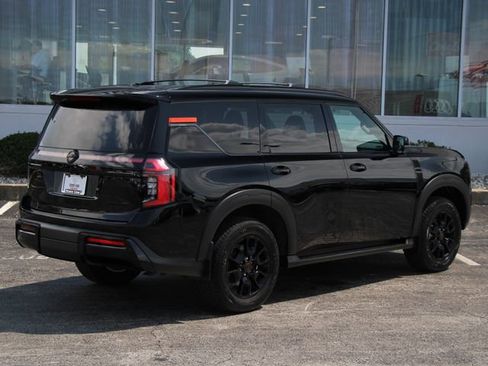 Certified 2025 Nissan Armada PRO-4X AWD/4WD image 9