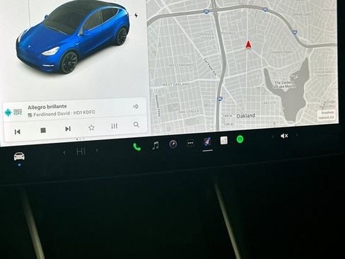 Used 2021 Tesla Model Y Long Range image 25