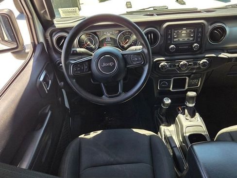 Used 2018 Jeep Wrangler Unlimited Sport AWD/4WD image 13
