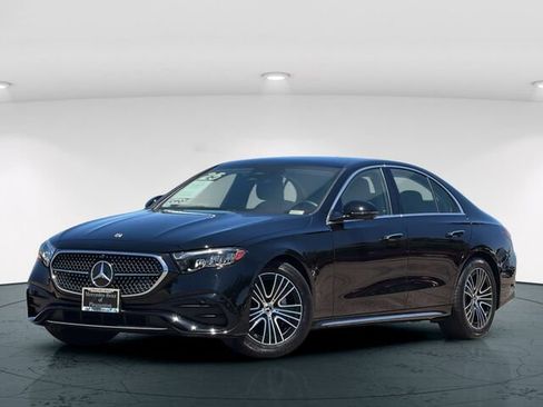 Used 2025 Mercedes-Benz E 350 Sedan w/ Multicontour Seating Package image 2