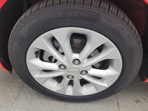 Used 2019 Chevrolet Spark LT FWD image 31