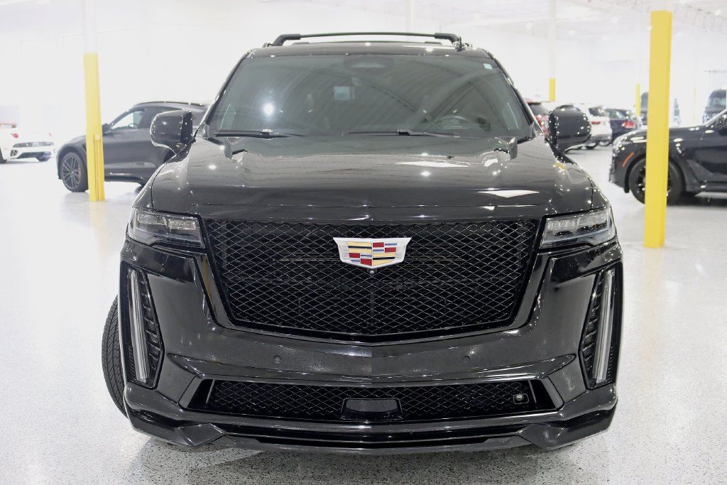 Used 2023 Cadillac Escalade V AWD/4WD image 8