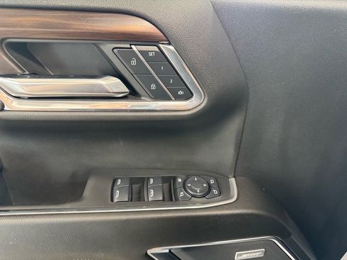 Used 2024 GMC Sierra 1500 SLT w/ SLT Premium Package image 19