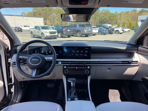 Used 2025 Hyundai Tucson SEL image 8