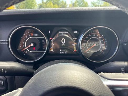 Used 2020 Jeep Gladiator Overland w/ Popular Equipment Package AWD/4WD image 17