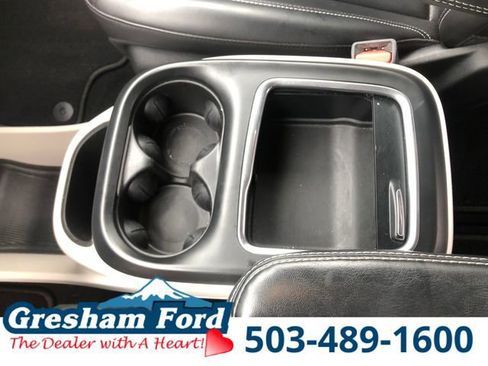 Used 2023 Chrysler Pacifica Touring-L FWD image 29