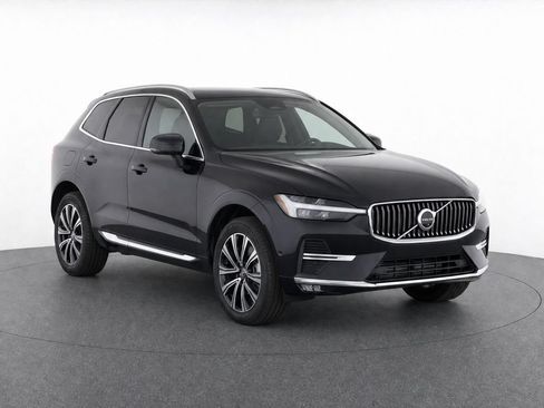 Used 2023 Volvo XC60 B5 Ultimate w/ Protection Package Premier AWD/4WD image 4