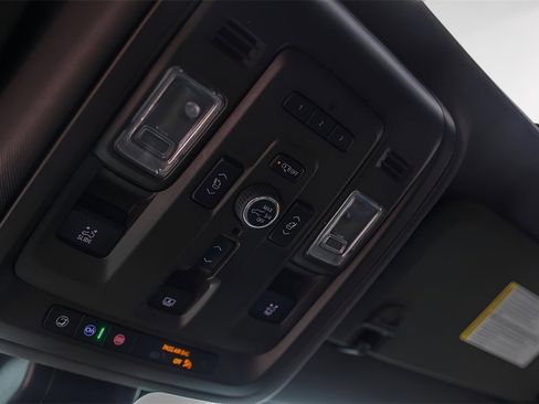 Used 2021 GMC Yukon Denali image 23