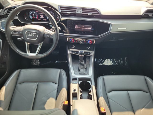 Used 2024 Audi Q3 2.0T Premium AWD/4WD image 2