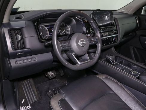 Used 2023 Nissan Pathfinder SL w/ SL Premium Package image 23