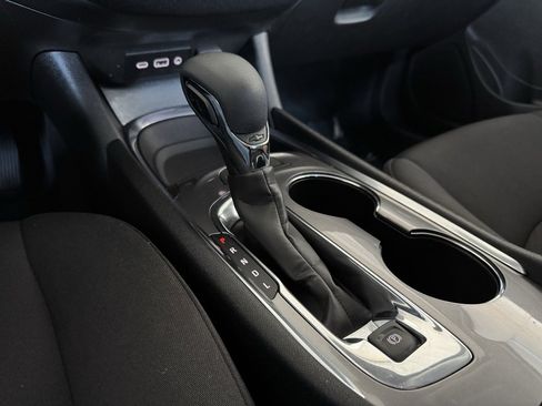 Used 2023 Chevrolet Malibu LT image 32