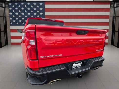 Used 2019 Chevrolet Silverado 1500 Custom Trail Boss w/ Custom Convenience Package AWD/4WD image 11
