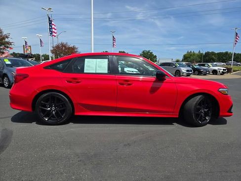 Used 2023 Honda Civic Sport image 3
