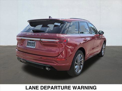 New 2025 Lincoln Corsair Grand Touring image 2