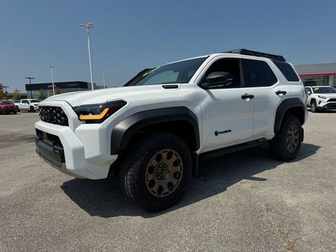 Used 2025 Toyota 4Runner Trailhunter AWD/4WD image 2