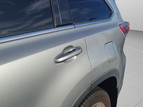 Used 2015 Toyota Highlander Limited Platinum AWD/4WD image 27