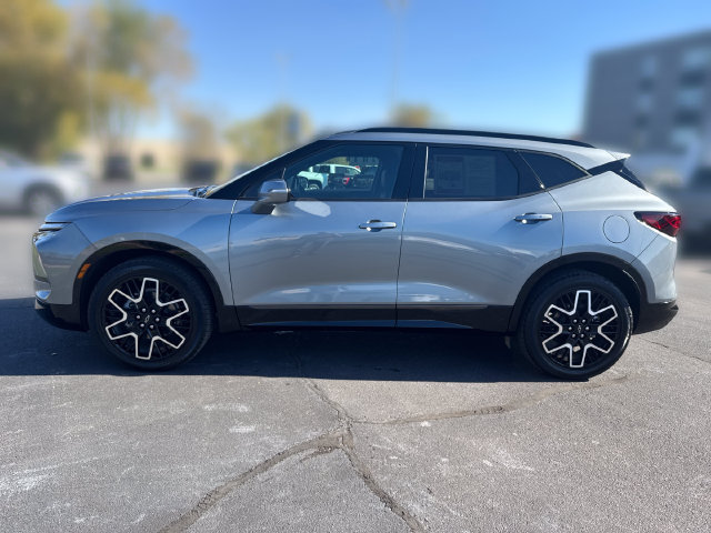 Used 2025 Chevrolet Blazer RS w/ Driver Confidence II Package AWD/4WD image 2