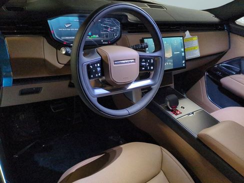 New 2026 Land Rover Range Rover SE AWD/4WD image 16